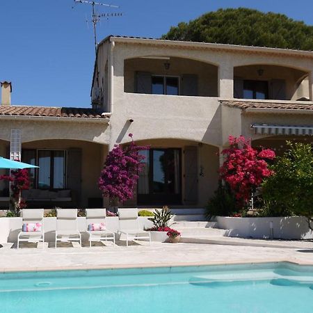 Grand Appartement Dans Maison Avec Piscine Privee Fréjus Exteriér fotografie