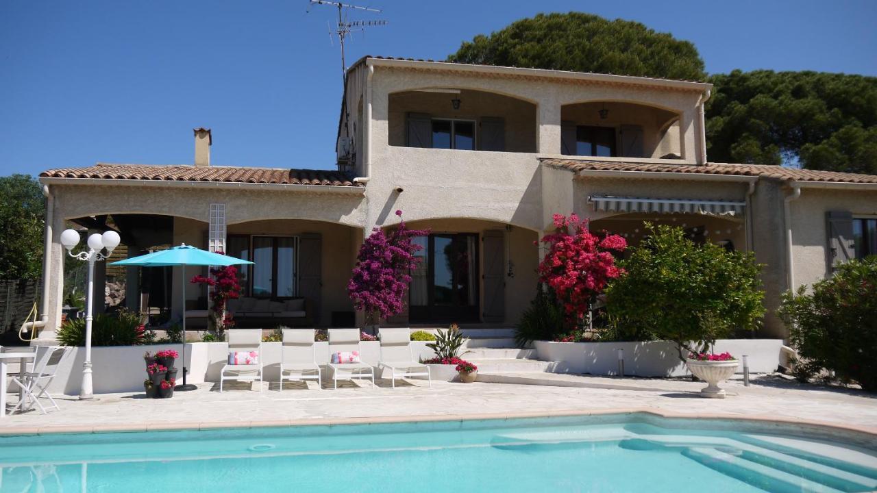 Grand Appartement Dans Maison Avec Piscine Privee Fréjus Exteriér fotografie